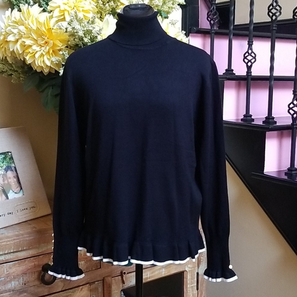 august silk Tops - August Silk Turtleneck - SZ L
